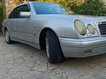 Mercedes E 240-6