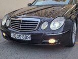 Mercedes E 220-1