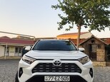 Toyota RAV4-1