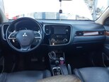 Mitsubishi Outlander-6