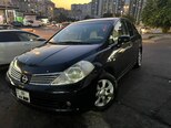 Nissan Tiida-5