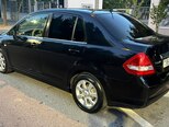 Nissan Tiida-12