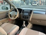 Nissan Tiida-17