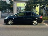 Nissan Tiida-21