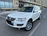 Volkswagen Touareg-1