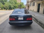 Mercedes E 240-2