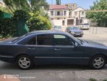 Mercedes E 240-3
