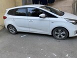 Kia Carens-2