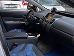 Toyota Prius-7
