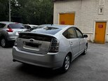 Toyota Prius-12
