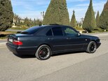 Mercedes E 240-5