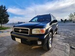 Nissan Pathfinder-1