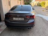 Honda Insight-2