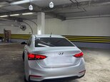 Hyundai Accent-11