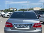 Mercedes E 220-6