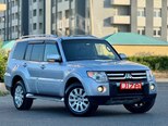 Mitsubishi Pajero-3
