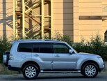 Mitsubishi Pajero-8