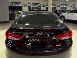 Hyundai Elantra-11