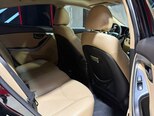 Hyundai Elantra-19