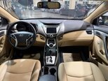 Hyundai Elantra-17