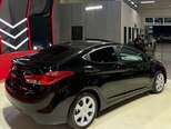 Hyundai Elantra-8