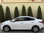 Hyundai Accent-5