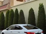 Hyundai Accent-6
