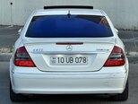 Mercedes E 320-11