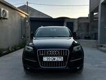 Audi Q7-1