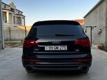 Audi Q7-4