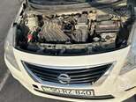 Nissan Sunny-13