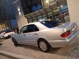 Mercedes E 320-5