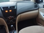 Hyundai Accent-7