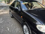 Nissan Sunny-5