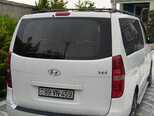 Hyundai H-1-2