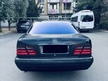 Mercedes E 230-6