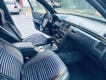 Mercedes E 230-11
