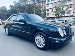 Mercedes E 230-8