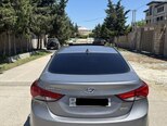 Hyundai Elantra-6