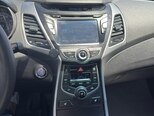 Hyundai Elantra-12