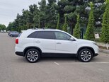 Kia Sorento-8