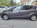 Toyota Prius C-3