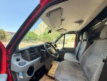 Ford Transit-15