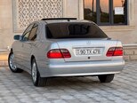 Mercedes E 220-6