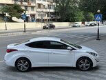 Hyundai Elantra-14