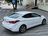 Hyundai Elantra-10