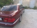 Mercedes E 220-10