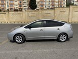 Toyota Prius-5