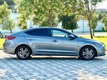 Hyundai Elantra-4