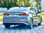 Hyundai Elantra-8